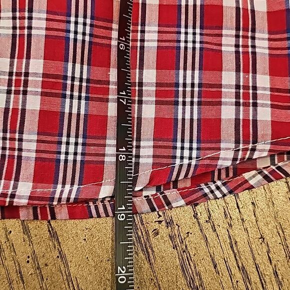 Red plaid button down shirt boys size 6 Tommy Hilfiger - Picture 6 of 8